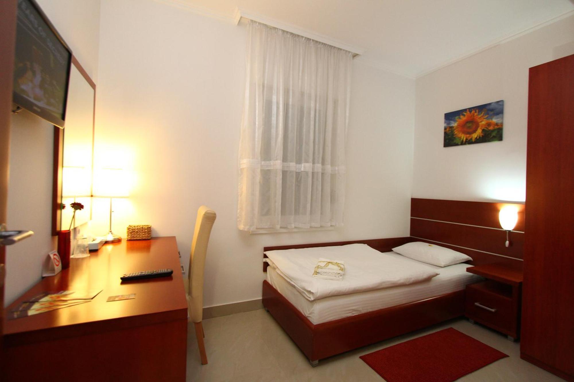 Guesthouse Villa Inn Subotica Eksteriør billede