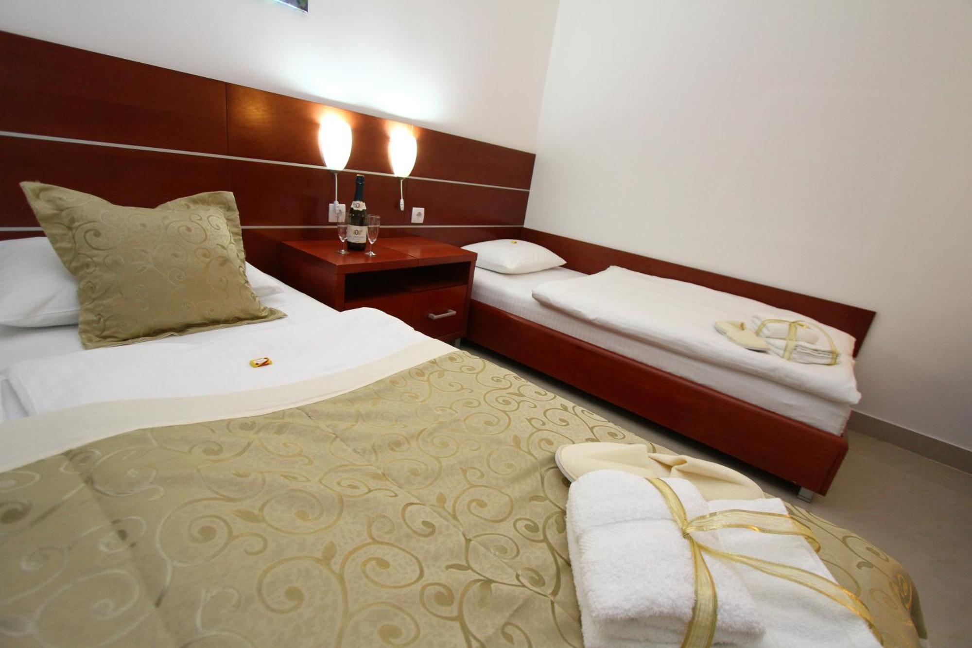 Guesthouse Villa Inn Subotica Eksteriør billede