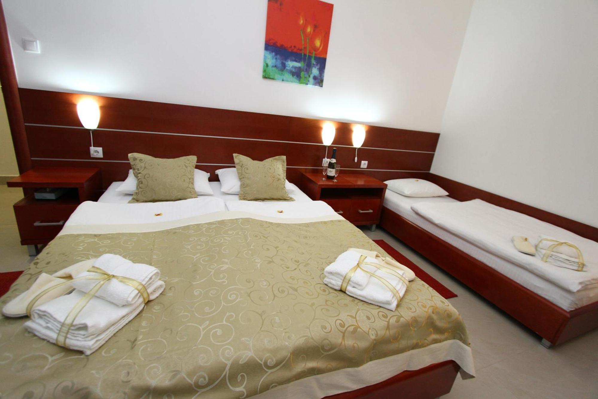 Guesthouse Villa Inn Subotica Eksteriør billede