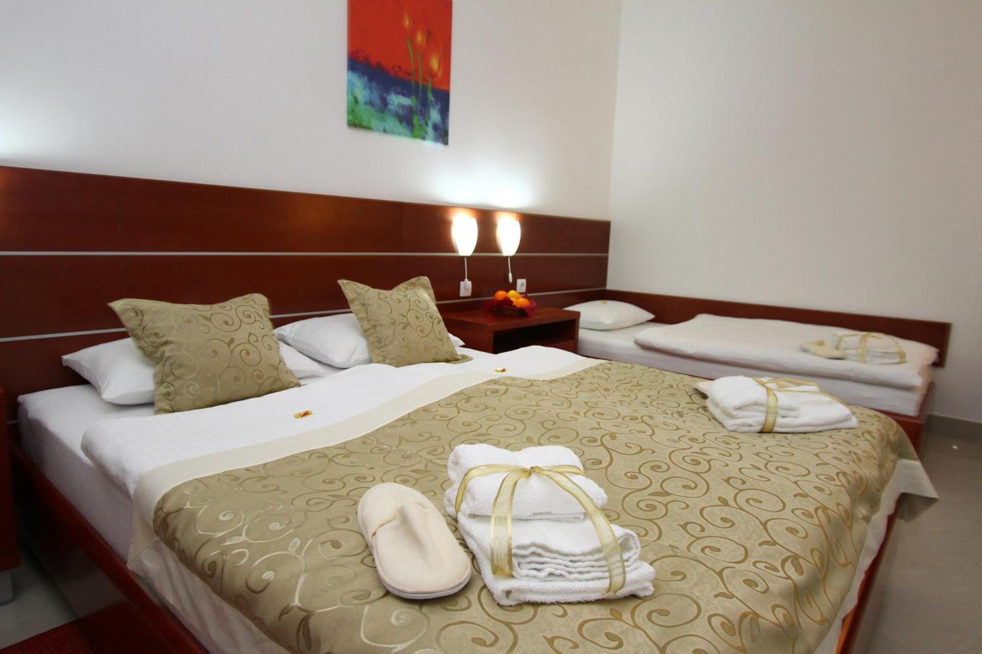 Guesthouse Villa Inn Subotica Eksteriør billede