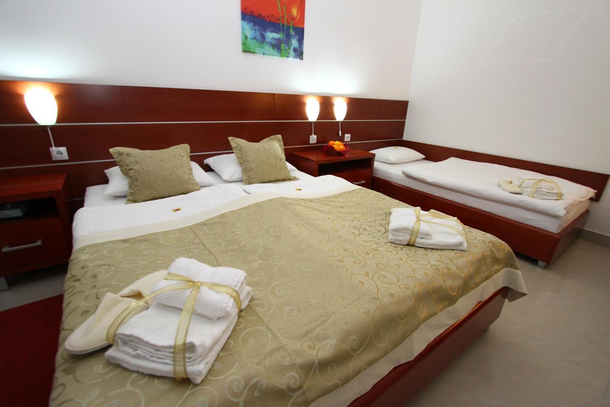 Guesthouse Villa Inn Subotica Eksteriør billede